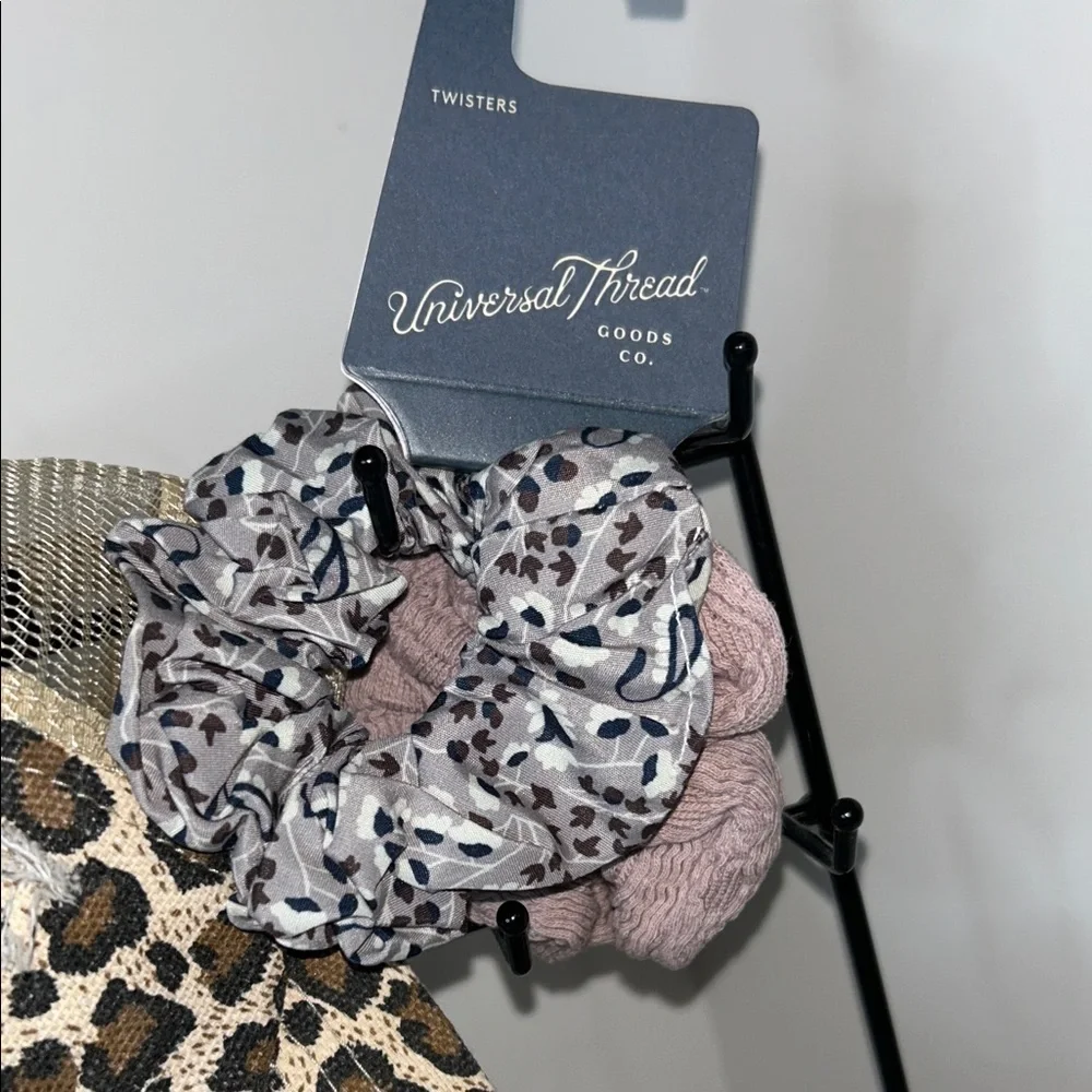 Leopard Print Cap and Hair Accessories Set NWT